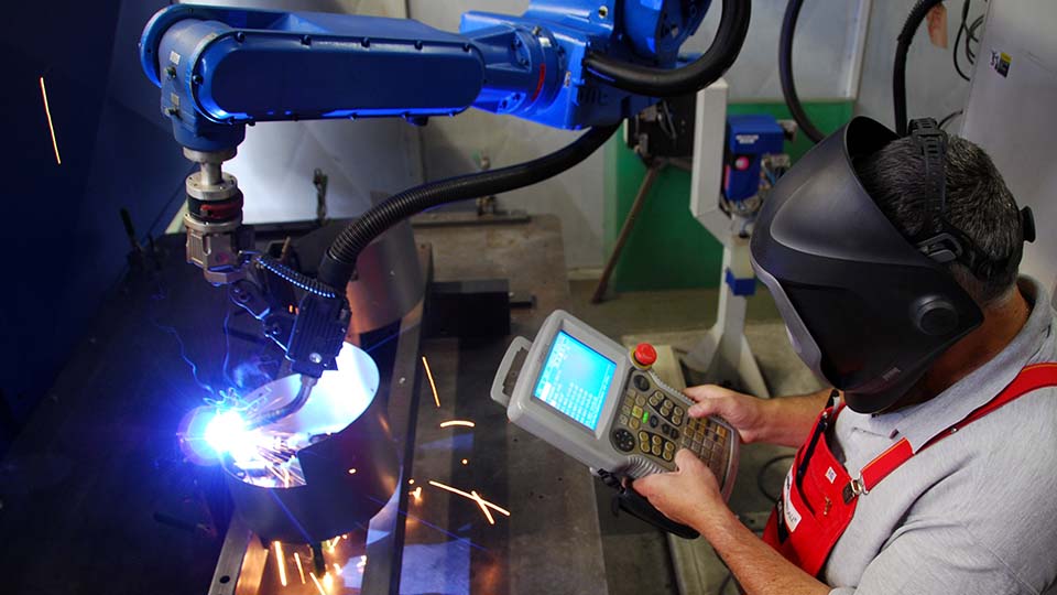 MIG welding robot